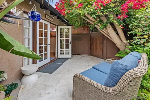 Exterior - 373 Nautilus St, La Jolla, CA 92037 photo 4 of 4