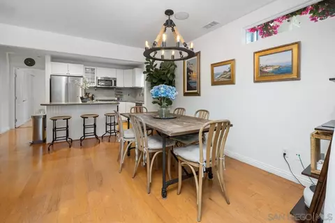 Dining - 373 Nautilus St, La Jolla, CA 92037 photo 2 of 4