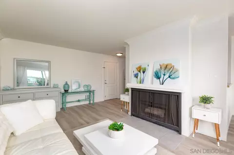 840 Turquoise St #104, San Diego, CA 92109