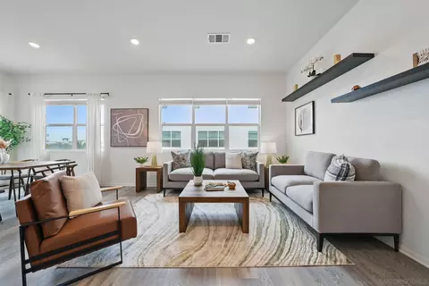 2054 Luzon Ln #3, Chula Vista, CA 91915