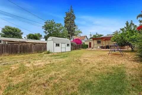 Exterior - 231 E 5th Ave, Escondido, CA 92025 photo 5 of 6