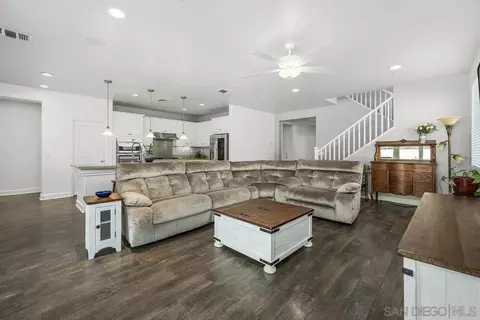 529 Adobe Estates Dr, Vista, CA 92083 photo 3