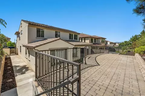 529 Adobe Estates Dr, Vista, CA 92083 photo 16