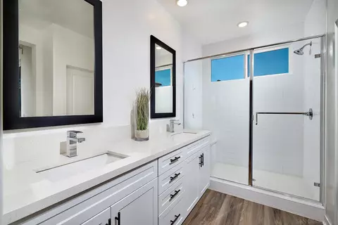 Bath - 13070 Olympus Cir #1, Poway, CA 92064 photo 2 of 3