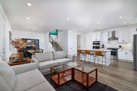Living - 13070 Olympus Cir #1, Poway, CA 92064 photo 4 of 4