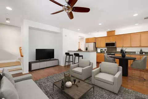 10653 Golden Willow #140, San Diego, CA 92130