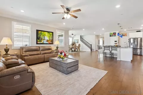 Living - 33626 Edge Ln, Temecula, CA 92592 photo 4 of 5