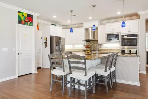 Kitchen - 33626 Edge Ln, Temecula, CA 92592 photo 2 of 3