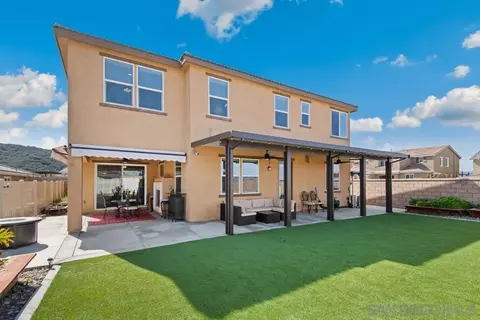 Exterior - 33626 Edge Ln, Temecula, CA 92592 photo 2 of 6
