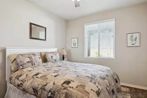 Bedroom - 33626 Edge Ln, Temecula, CA 92592 photo 6 of 8