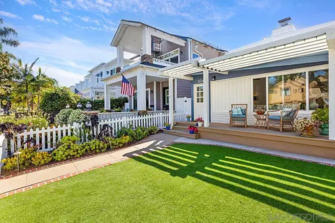 104 I Ave, Coronado, CA 92118 photo 2