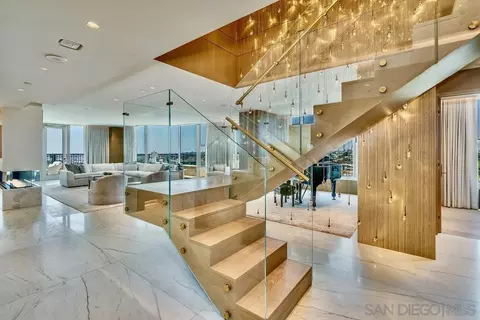 2500 6th Ave #PENTHOUSE 4, San Diego, CA 92103