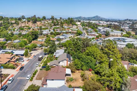 View/Area - 7575 Seton Hall St, La Mesa, CA 91942 photo 3 of 8