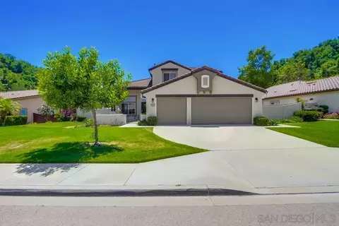 3207 Meadow Side Pl, Escondido, CA 92027