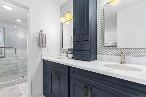 2071 Caminito Circulo Norte, La Jolla, CA 92037 photo 16