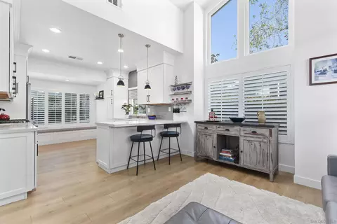 2071 Caminito Circulo Norte, La Jolla, CA 92037 photo 6