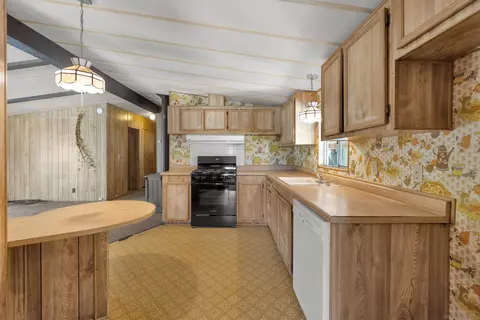 Kitchen - 776 Surrey Trl, Julian, CA 92036 photo 1 of 3