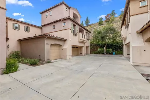 1210 Highbluff Ave, San Marcos, CA 92078 photo 4
