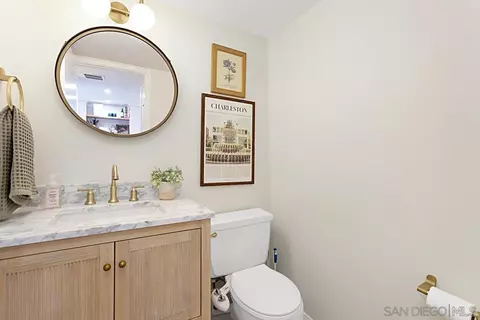 2383 Altisma Way UNIT B, Carlsbad, CA 92009 photo 12