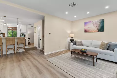 2383 Altisma Way UNIT B, Carlsbad, CA 92009 photo 9