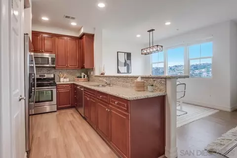 6938 Feldspar Pl, Carlsbad, CA 92009 photo 9