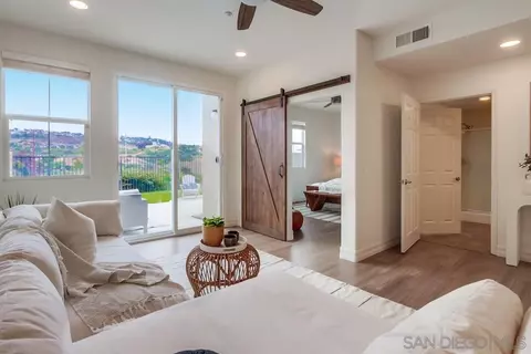6938 Feldspar Pl, Carlsbad, CA 92009 photo 20