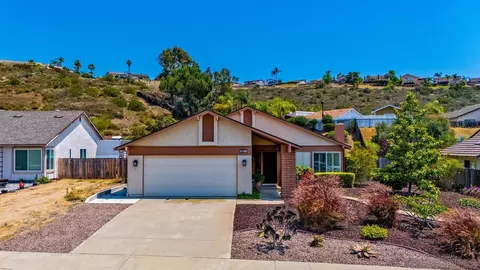 Exterior - 2011 Elva St, El Cajon, CA 92019 photo 17 of 18