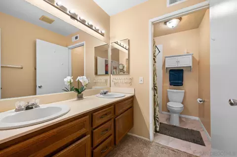 Bath - 2011 Elva St, El Cajon, CA 92019 photo 1 of 2