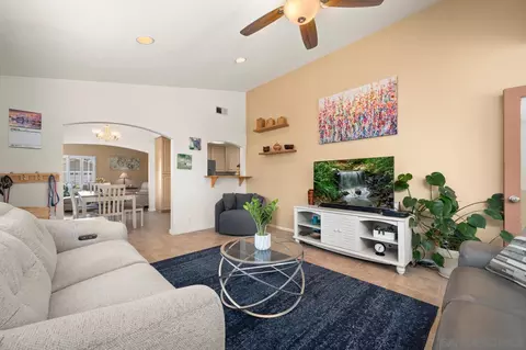 Living - 2011 Elva St, El Cajon, CA 92019 photo 4 of 5