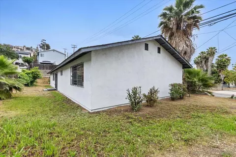 Exterior - 9616 Apple St, Spring Valley, CA 91977 photo 3 of 4