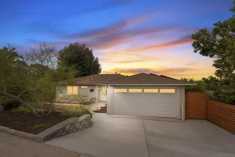 310 Bluff Way, Oceanside, CA 92054