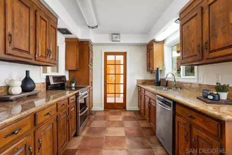 6307 Via Maria, La Jolla, CA 92037 photo 14