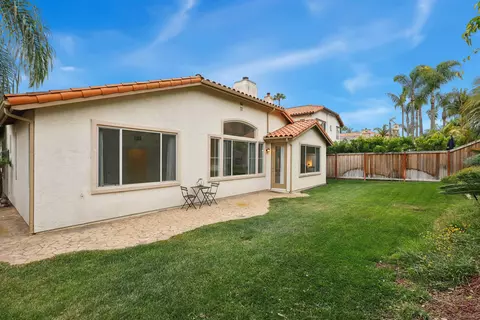 Exterior - 6660 Curlew Ter, Carlsbad, CA 92011 photo 4 of 8
