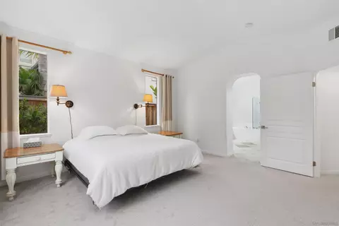 Bedroom - 6660 Curlew Ter, Carlsbad, CA 92011 photo 2 of 4