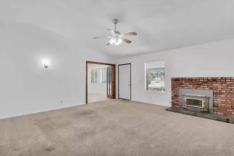 Living - 15209 Mauna Loa, Hesperia, CA 92345 photo 2 of 3