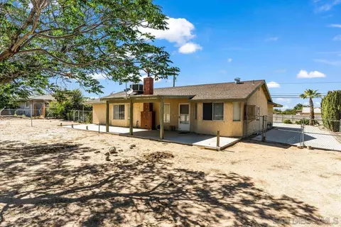 Exterior - 15209 Mauna Loa, Hesperia, CA 92345 photo 6 of 6