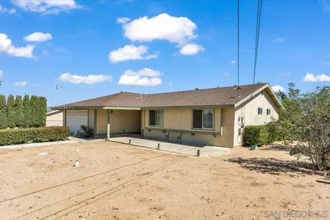 Exterior - 15209 Mauna Loa, Hesperia, CA 92345 photo 2 of 6