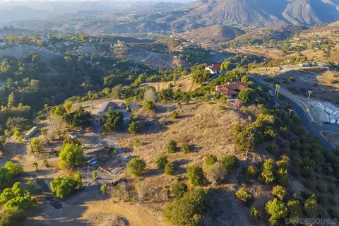1655 Willow Glen Rd #019001, Fallbrook, CA 92028 photo 2