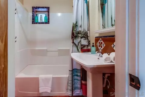 Bath - 1140 S Nevada St, Oceanside, CA 92054 photo 1 of 3