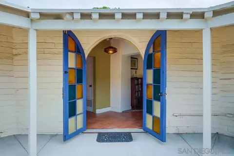 Entry Way - 1140 S Nevada St, Oceanside, CA 92054 photo 1 of 8
