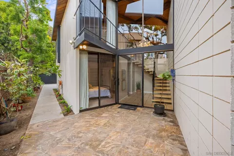 2036 Santa Fe, Del Mar, CA 92014