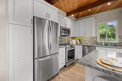Kitchen - 2036 Santa Fe, Del Mar, CA 92014 photo 4 of 5