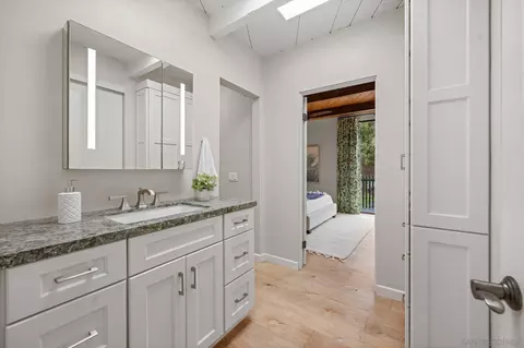 Bath - 2036 Santa Fe, Del Mar, CA 92014 photo 2 of 3