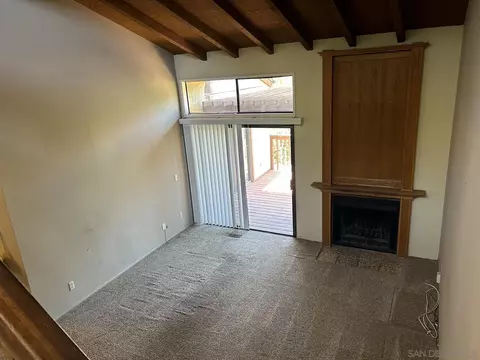 Living - 15646 Davis Cup Ln, Ramona, CA 92065 photo 2 of 8