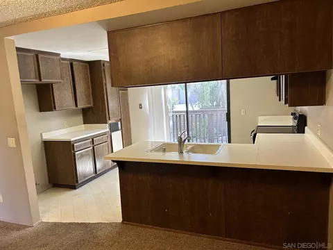 Kitchen - 15646 Davis Cup Ln, Ramona, CA 92065 photo 2 of 4