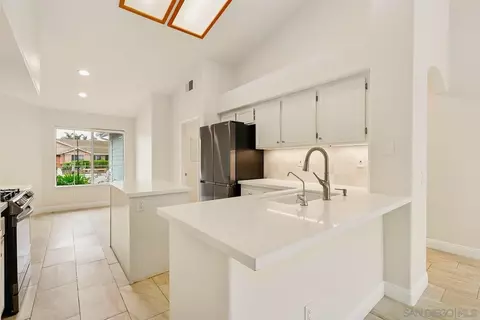Kitchen - 329 Del Flora St, Oceanside, CA 92058 photo 2 of 4
