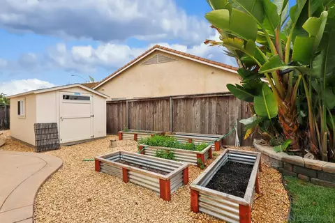 Exterior - 329 Del Flora St, Oceanside, CA 92058 photo 4 of 4