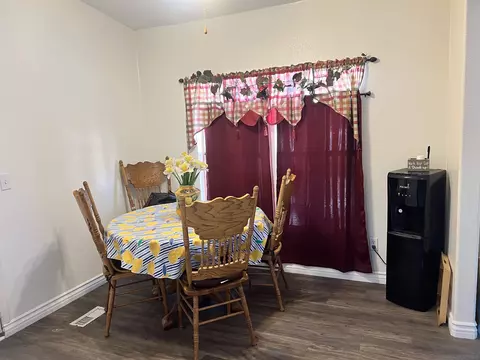 Dining - 22545 El Centro Rd, Apple Valley, CA 92307 photo 1 of 1