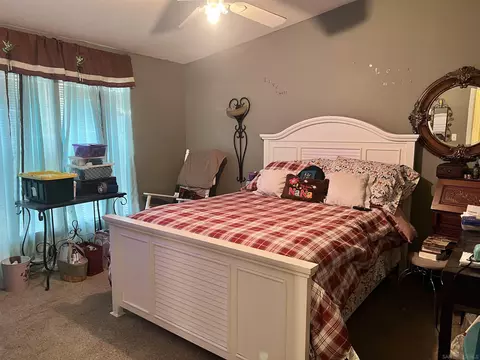 Bedroom - 22545 El Centro Rd, Apple Valley, CA 92307 photo 4 of 7