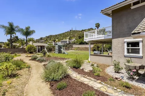 Exterior - 1511 Conway Dr, Escondido, CA 92027 photo 15 of 19